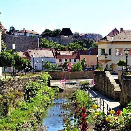 Foglal-Lak Apartman Eger Extérieur photo