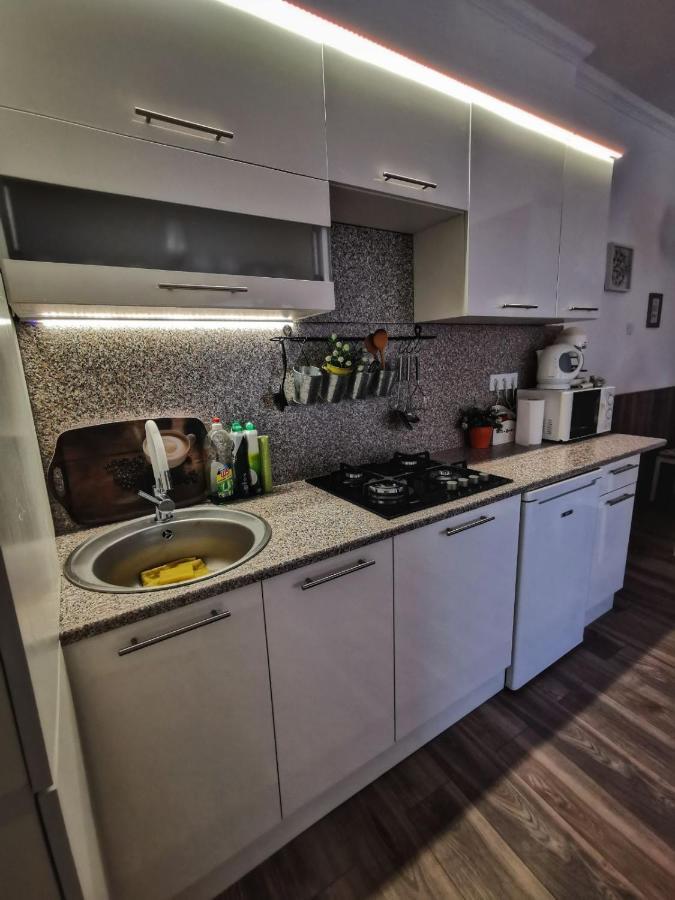 Foglal-Lak Apartman Eger Extérieur photo